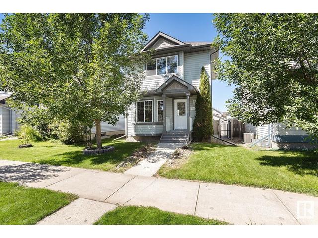 722 82 St Sw, House detached with 3 bedrooms, 2 bathrooms and null parking in Edmonton AB | Card Image