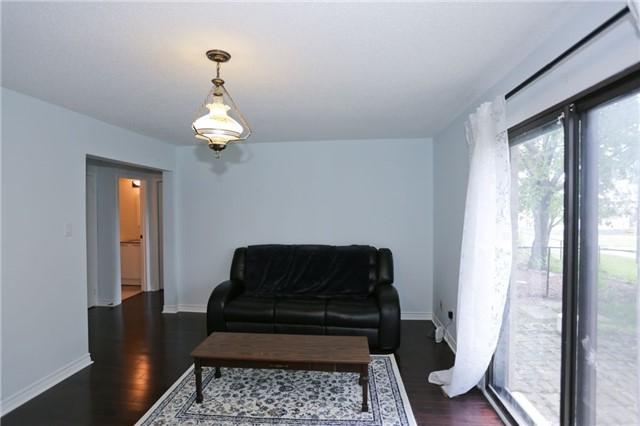 519 Hayward Cres, House detached with 4 bedrooms, 2 bathrooms and 2 parking in Milton ON | Image 18