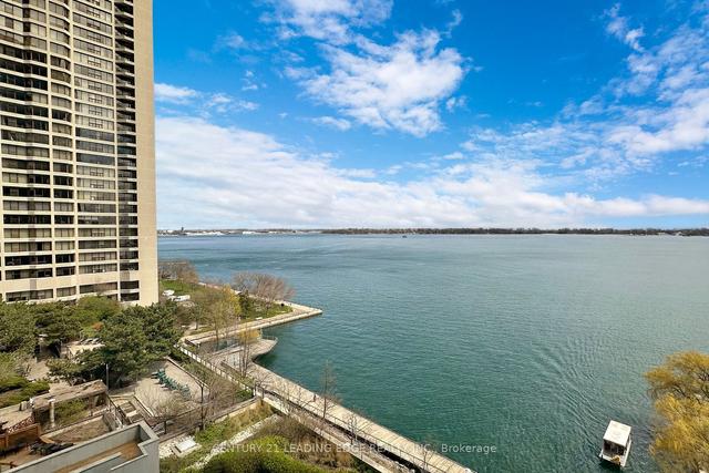 1403 - 99 Harbour Sq, Condo with 0 bedrooms, 1 bathrooms and 0 parking in Toronto ON | Image 22
