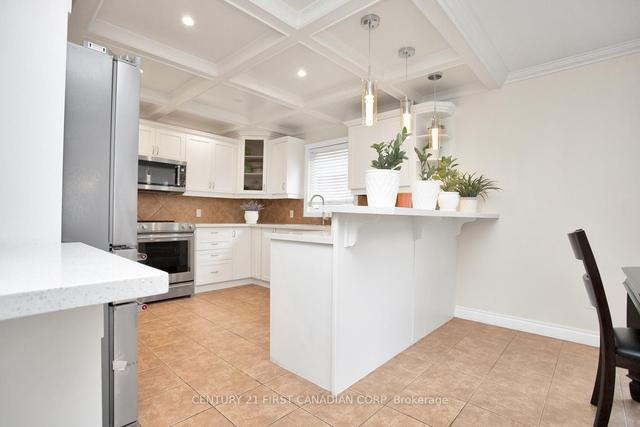 1233 Smithson Crt, House detached with 3 bedrooms, 3 bathrooms and 6 parking in London ON | Image 4