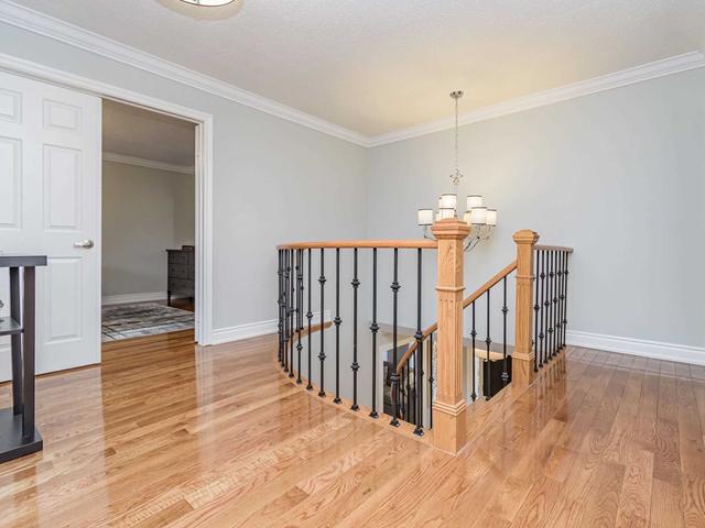 1233 Creekside Dr, House detached with 4 bedrooms, 4 bathrooms and 4 parking in Oakville ON | Image 13