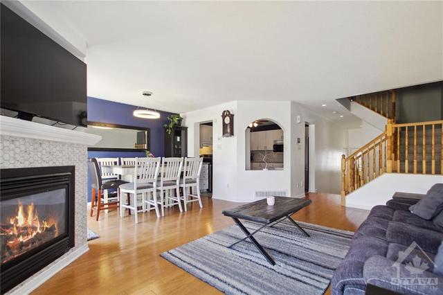 385 Statewood Drive, Townhouse with 3 bedrooms, 3 bathrooms and 2 parking in Ottawa ON | Image 12