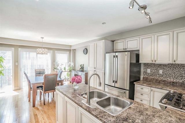 957 The Queensway, House attached with 4 bedrooms, 3 bathrooms and 2 parking in Toronto ON | Image 40