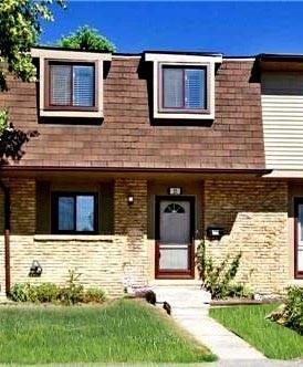 23 - 105 Hansen Rd N, Townhouse with 3 bedrooms, 1 bathrooms and 1 parking in Brampton ON | Image 1