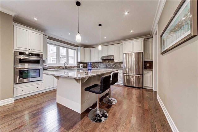 90 North Park Blvd, House detached with 4 bedrooms, 5 bathrooms and 2 parking in Oakville ON | Image 5