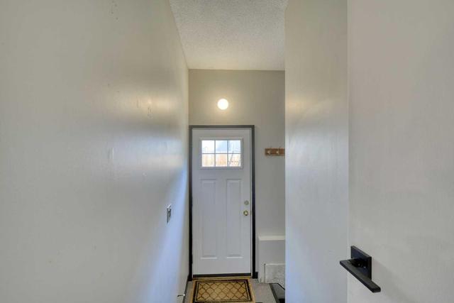 4708 14 Street Nw, Home with 2 bedrooms, 1 bathrooms and 2 parking in Calgary AB | Image 34