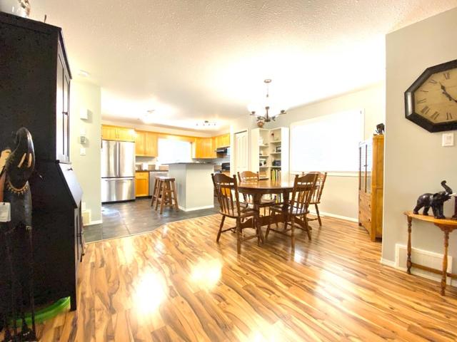 2710 Valleyview Drive, House detached with 3 bedrooms, 2 bathrooms and 4 parking in Camrose AB | Image 4