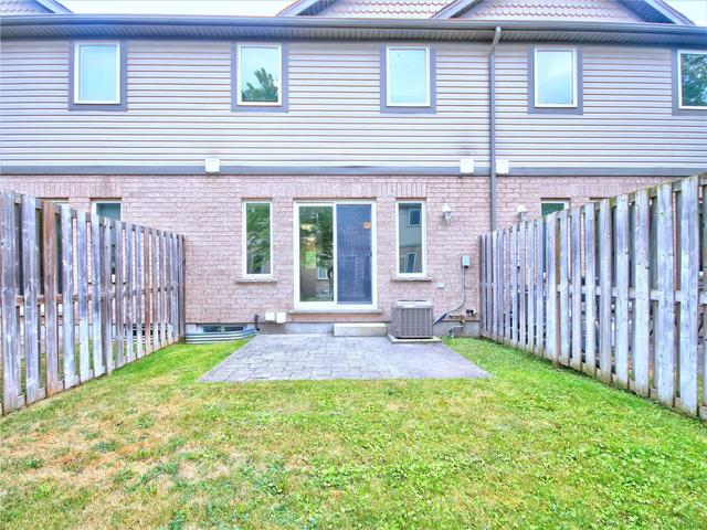 2 - 30 Vaughan St, Townhouse with 3 bedrooms, 3 bathrooms and 2 parking in Guelph ON | Image 6