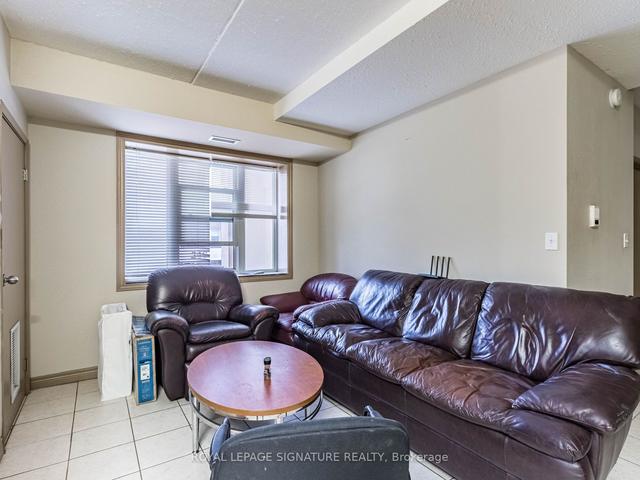 206 - 251 Lester St, Condo with 5 bedrooms, 2 bathrooms and 0 parking in Waterloo ON | Image 19