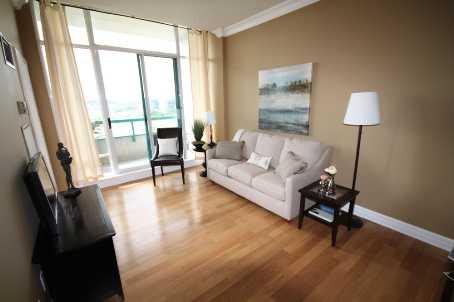 uph11 - 550 Webb Dr, Condo with 2 bedrooms, 2 bathrooms and 2 parking in Mississauga ON | Image 2