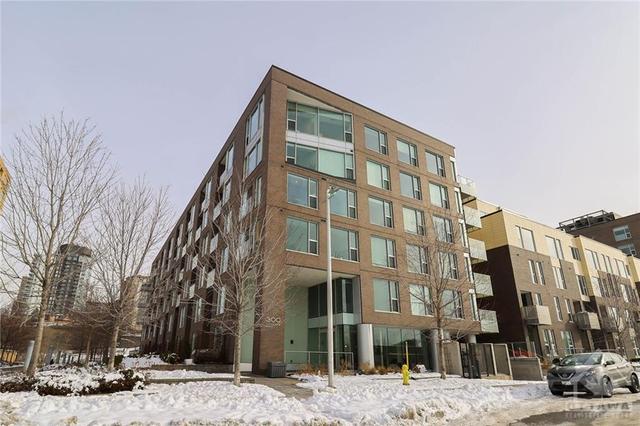 300 Lett Street, Condo with 1 bedrooms, 1 bathrooms and 1 parking in Ottawa ON | Image 1