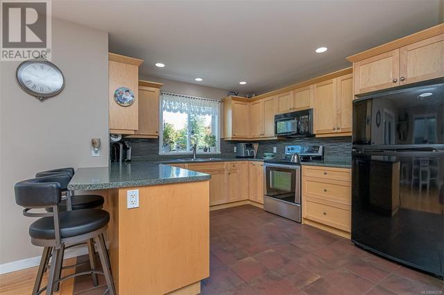 284 Applegreen Ave, House detached with 3 bedrooms, 2 bathrooms and 3 parking in Nanaimo BC | Image 10