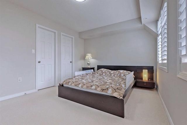 2177 Bur Oak Ave, Townhouse with 2 bedrooms, 3 bathrooms and 2 parking in Markham ON | Image 13