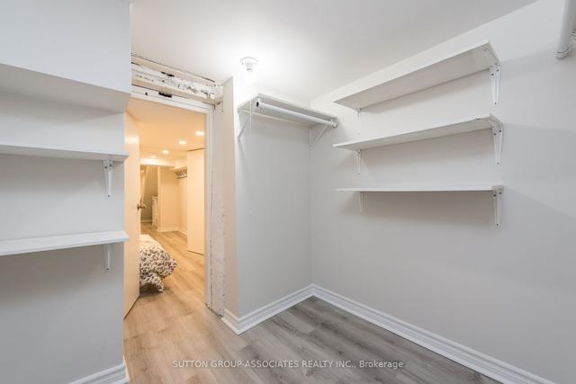 31 Clinton St, House attached with 3 bedrooms, 4 bathrooms and 1.5 parking in Toronto ON | Image 29