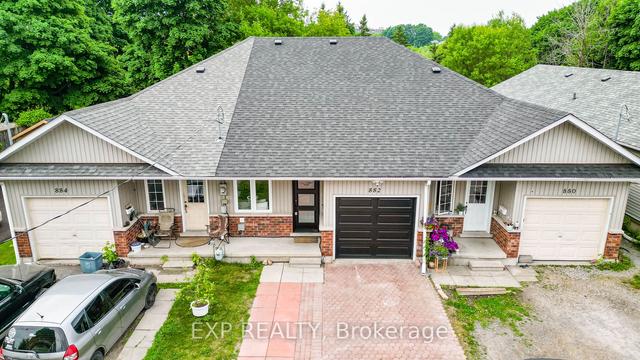 882 Robson St, House attached with 2 bedrooms, 2 bathrooms and 5 parking in Oshawa ON | Image 23