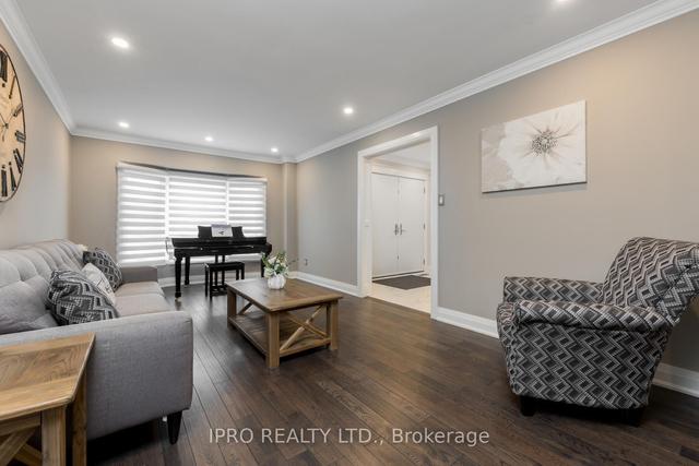 27 Petworth Rd, House detached with 4 bedrooms, 3 bathrooms and 4 parking in Brampton ON | Image 17