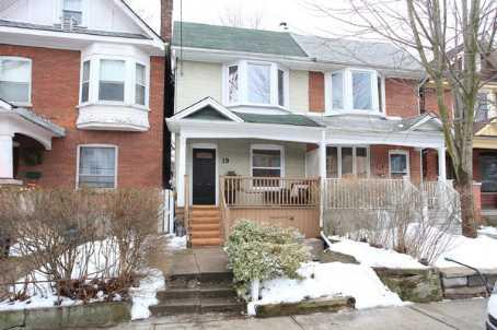 19 Frizzell Ave, House semidetached with 3 bedrooms, 2 bathrooms and null parking in Toronto ON | Image 1
