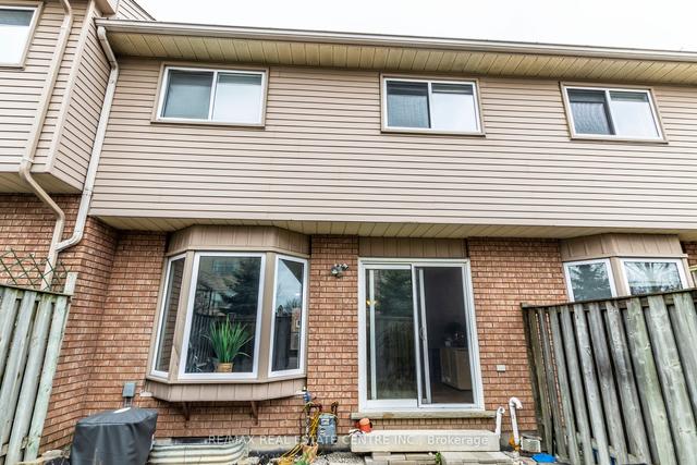 11 - 1475 Upper Gage Ave, Townhouse with 3 bedrooms, 4 bathrooms and 1 parking in Hamilton ON | Image 32