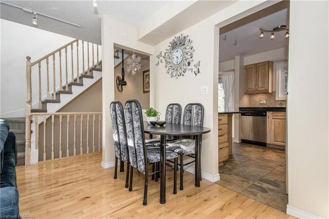 94 - 302 College Avenue W, House attached with 3 bedrooms, 1 bathrooms and 2 parking in Guelph ON | Image 18