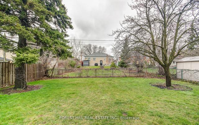 28 Battersea Cres, House detached with 3 bedrooms, 2 bathrooms and 7 parking in Toronto ON | Image 33