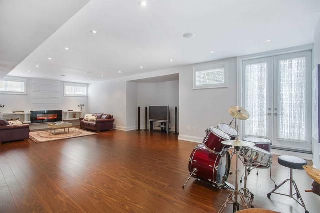 57 Woodward Ave, House detached with 4 bedrooms, 7 bathrooms and 6 parking in Markham ON | Image 25