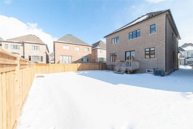 79 Hamster Cres, House detached with 4 bedrooms, 4 bathrooms and 4 parking in Aurora ON | Image 19