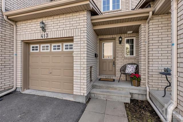 413 Dusk Private, Townhouse with 3 bedrooms, 2 bathrooms and 3 parking in Ottawa ON | Image 1