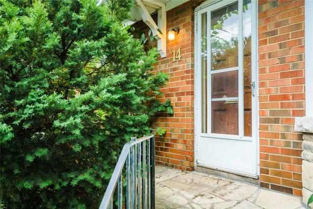 14 Northbrook Rd, House detached with 2 bedrooms, 2 bathrooms and 3 parking in Toronto ON | Image 19