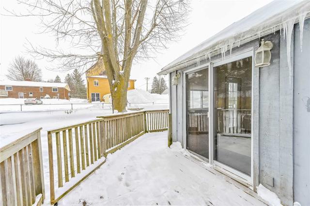 11 Elm St, House detached with 2 bedrooms, 1 bathrooms and 4 parking in Mapleton ON | Image 12