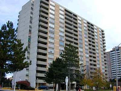 1404 - 40 Panorama Crt, Condo with 3 bedrooms, 2 bathrooms and 1 parking in Toronto ON | Image 1