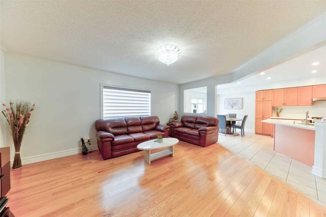 15 Chiara Dr, House detached with 3 bedrooms, 4 bathrooms and 6 parking in Vaughan ON | Image 39