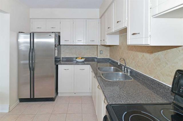 804 - 207 Galloway Rd, Condo with 2 bedrooms, 1 bathrooms and 1 parking in Toronto ON | Image 5