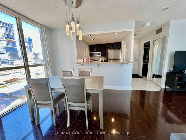 903 - 265 Enfield Pl, Condo with 2 bedrooms, 2 bathrooms and 1 parking in Mississauga ON | Image 8