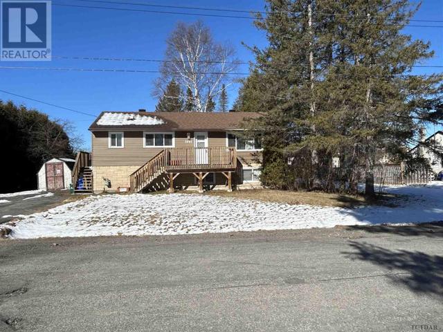 3965 Velma St, House detached with 3 bedrooms, 1 bathrooms and null parking in Greater Sudbury ON | Image 1