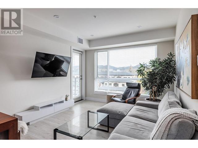 507 - 1925 Enterprise Way, Condo with 2 bedrooms, 2 bathrooms and null parking in Kelowna BC | Image 3