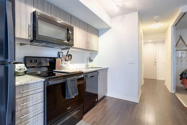 307 - 30 Meadowglen Pl, Condo with 1 bedrooms, 1 bathrooms and 0 parking in Toronto ON | Image 5