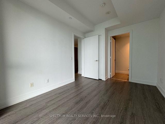 4301 - 7 Grenville St, Condo with 2 bedrooms, 2 bathrooms and 0 parking in Toronto ON | Image 6