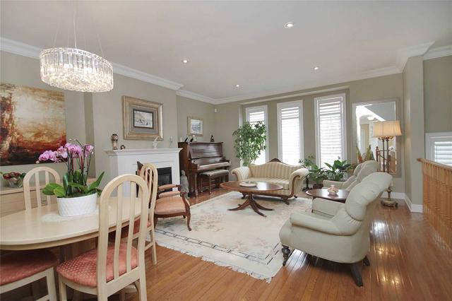 25 Cora Urbel Way, Townhouse with 3 bedrooms, 4 bathrooms and 4 parking in Toronto ON | Image 23