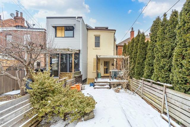266 Delaware Ave, House attached with 3 bedrooms, 2 bathrooms and 1 parking in Toronto ON | Image 16