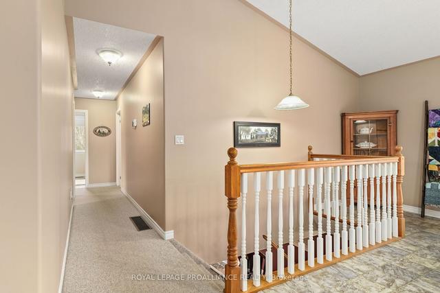 317 Countryman Rd, House detached with 3 bedrooms, 3 bathrooms and 22 parking in Tweed ON | Image 4