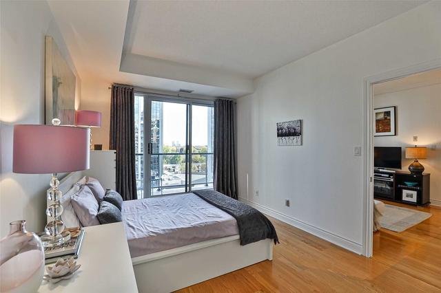 701 - 2 Aberfoyle Cres, Condo with 2 bedrooms, 2 bathrooms and 1 parking in Toronto ON | Image 4