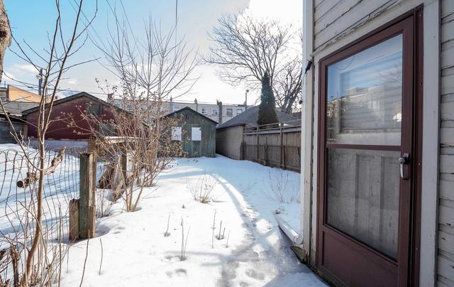 main/bs - 775 Markham St, House detached with 1 bedrooms, 1 bathrooms and 0 parking in Toronto ON | Image 3