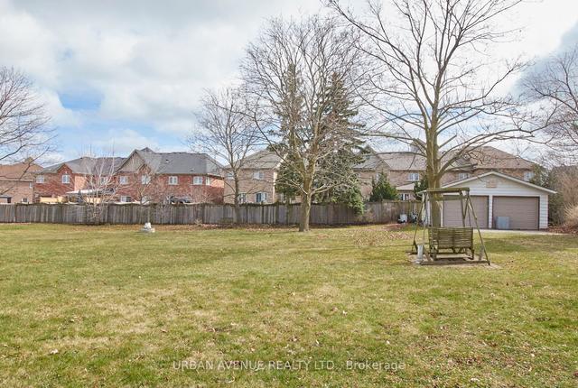 553 Bayly St E, House detached with 3 bedrooms, 1 bathrooms and 10 parking in Ajax ON | Image 21