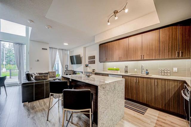 th108 - 9618 Yonge St, Townhouse with 2 bedrooms, 3 bathrooms and 2 parking in Richmond Hill ON | Image 9