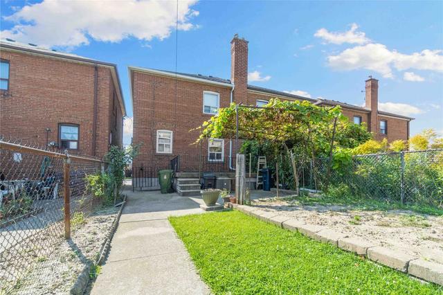 715 Old Weston Rd, House semidetached with 3 bedrooms, 2 bathrooms and 2 parking in Toronto ON | Image 19