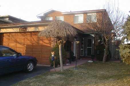 3 Adam St, House detached with 3 bedrooms, 4 bathrooms and 2 parking in Brampton ON | Image 1