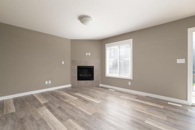 83 - 401 Athabasca Avenue, Home with 3 bedrooms, 2 bathrooms and 4 parking in Wood Buffalo AB | Image 3