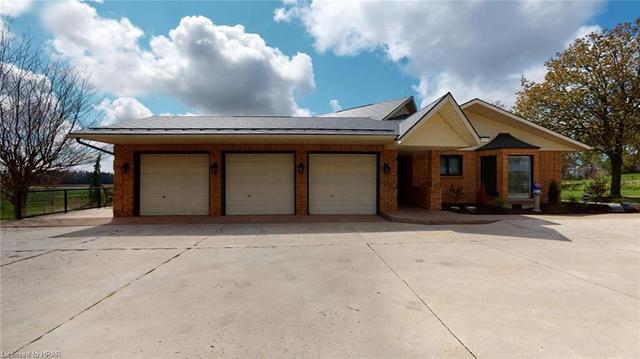76000 London Road, House detached with 4 bedrooms, 3 bathrooms and 23 parking in Huron East ON | Image 5