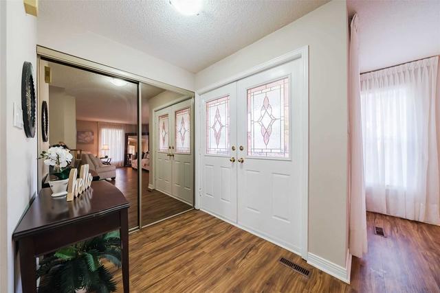 1072 Rathmore Cres, House detached with 3 bedrooms, 3 bathrooms and 4 parking in Pickering ON | Image 23