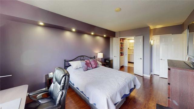 412 - 330 Mill St S, Condo with 2 bedrooms, 2 bathrooms and 2 parking in Brampton ON | Image 2